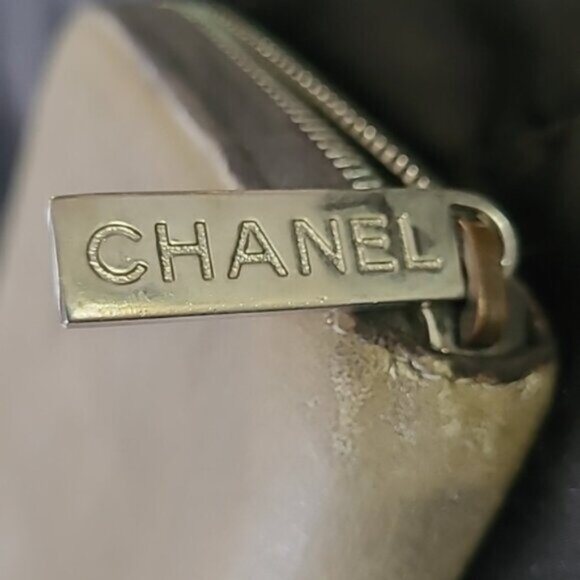 Authentic CHANEL Long Zippy Wallet - Picture 4 of 16
